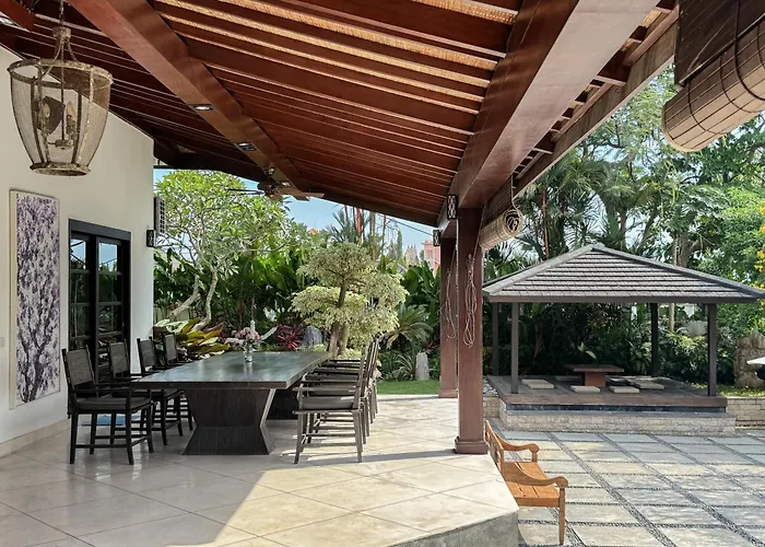 别墅 Luxury 4-bedroom Pool In - 7 Mins To