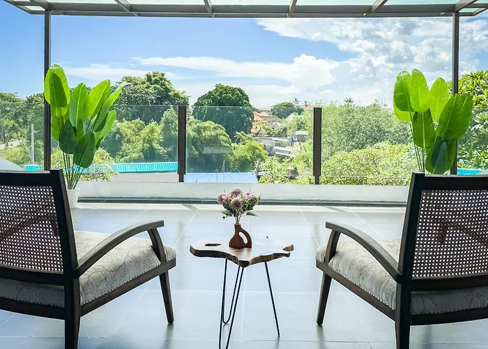 Luxury 4-bedroom Pool In - 7 Mins To *
