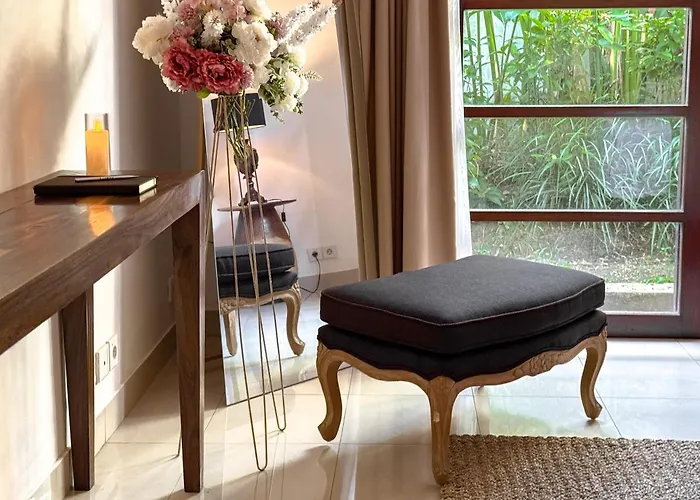 别墅 Luxury 4-bedroom Pool In - 7 Mins To