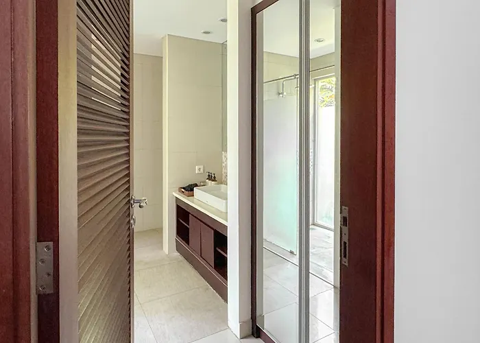 Luxury 4-bedroom Pool In - 7 Mins To 别墅 坎古