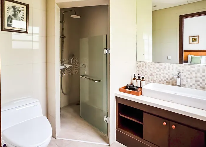 Luxury 4-bedroom Pool In - 7 Mins To 别墅 坎古