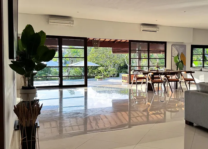 Luxury 4-bedroom Pool In - 7 Mins To * 坎古